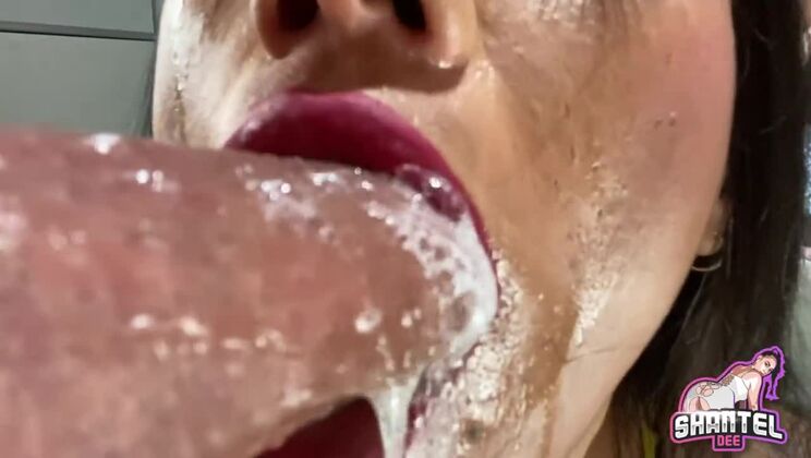 Extreme Close Up Sloppy Deepthroat! Gulping Cum Down My Throat! ASMR PAWG