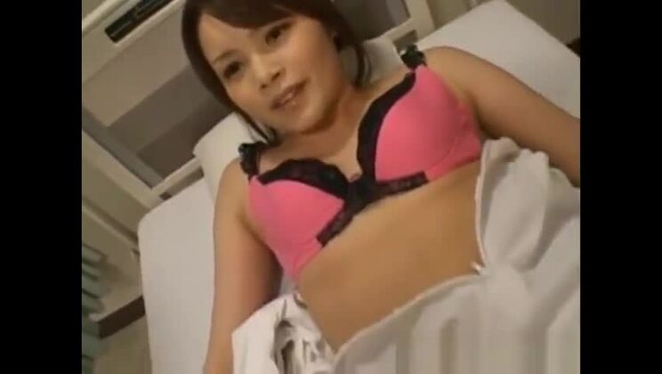 Emiri Aoi Kinky Japanese nurse is sexy part1