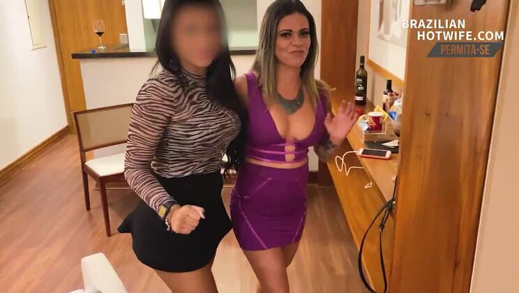 ENJOYING YUMMY IN SCISSORS WITH PRAIEIRA SP - MENAGE 23