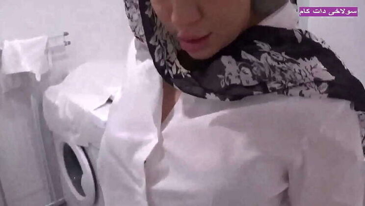 Iranian Super Sexy Film Starring Julia De Lucia