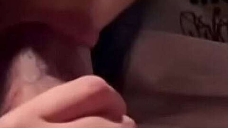 Latina Cocksucking on Tinder Date