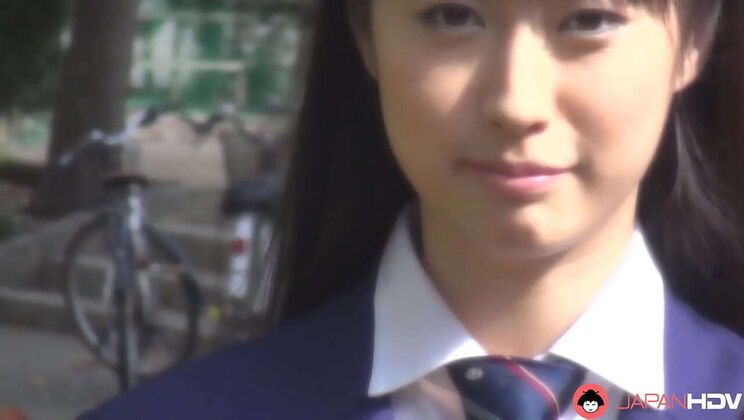 Tomomi Motozawa Gives Blowjob in School Uniform