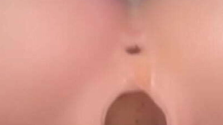 Latina Amateur Gives Boyfriend a Special Treat