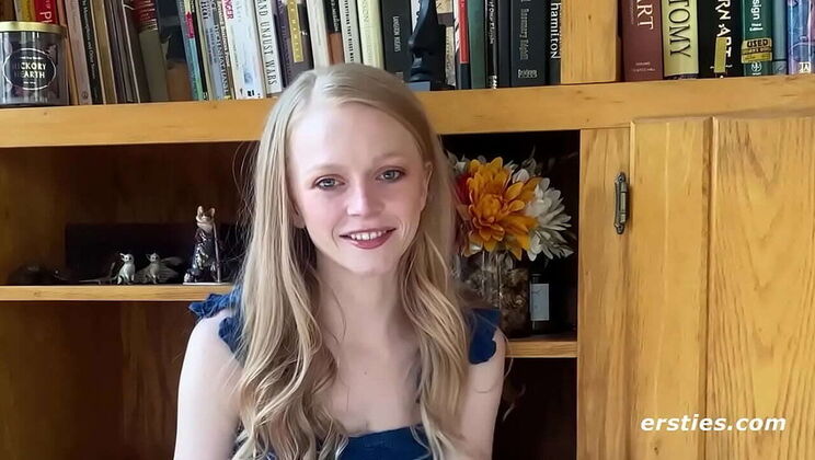 Texas Blonde Babe Loves Kinky Solo Play with Rope and Anal Plug