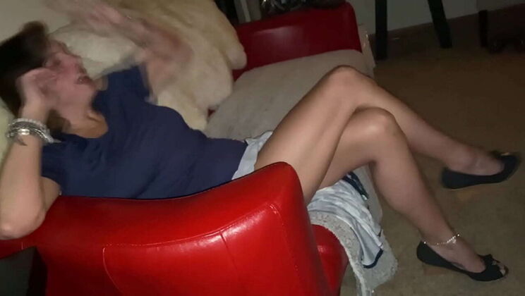 Agness Laughs at Cuckold Donald After He Plays Alone - Amateur MILF Creampie & Femdom Fun