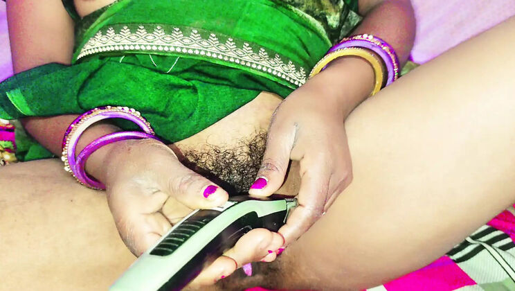 Bangala Bhabhi Hairy Pussy Fucking - Indian Homemade Amateur Sex