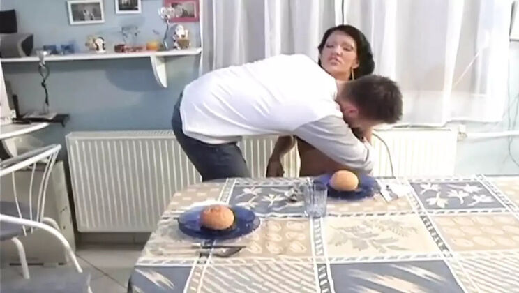 Hot Brunette Stepmom Nia Black Sucks Cock and Begs for Hard Fucking