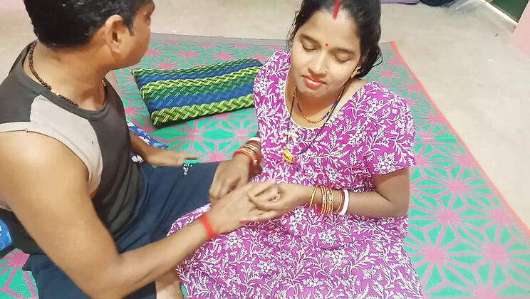 Sumitra Bhabi Naked Fuck: Homemade Desi Girl Pussy Cum in Hindi Sex