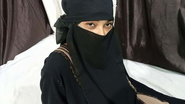 Hot Muslim Housewife Fucked Hard by Home Owner in Hijab