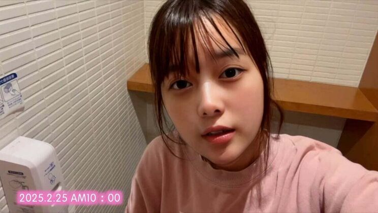 Japanese College Girl Can't Resist Solo Masturbation Next to Someone - Homemade Kinky Fun