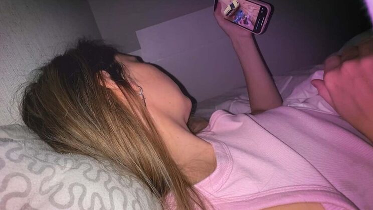 Broke Teen Fucks for iPhone - Petite Couple HD Homemade 4K