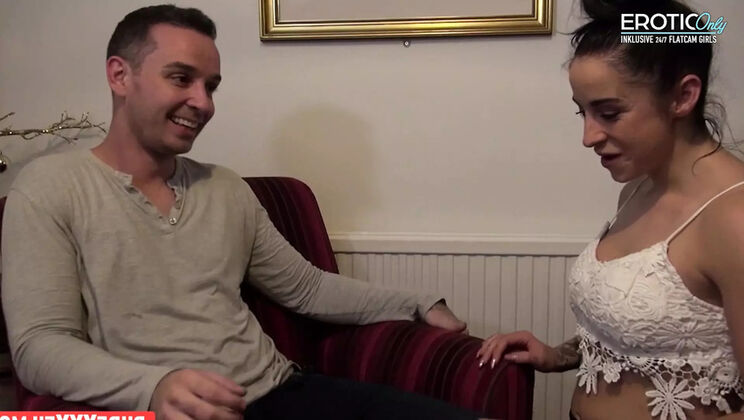 Step Sister Kimmie Foxx Gets Hardcore Fuck From Ricky Stone - Big Tits, Blowjob & Pussy Licking