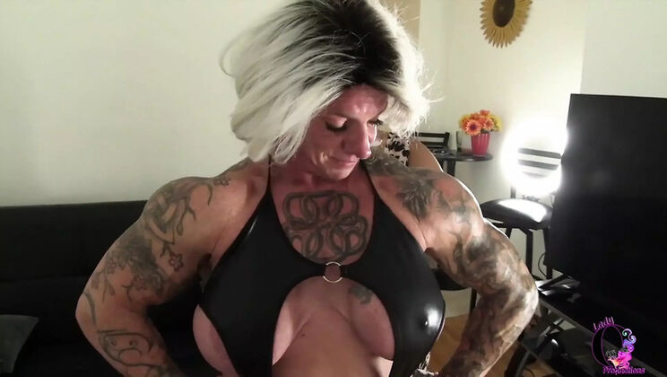 Brooke Diesel Muscle Worship - Juicy Latina BBW Tattooed Goddess