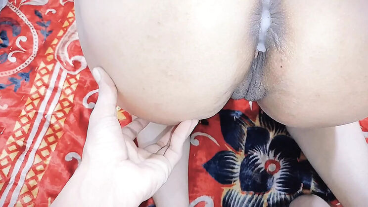 Desi Bhabhi Tight Pussy Fuck - Hot Indian Pakistani Sex