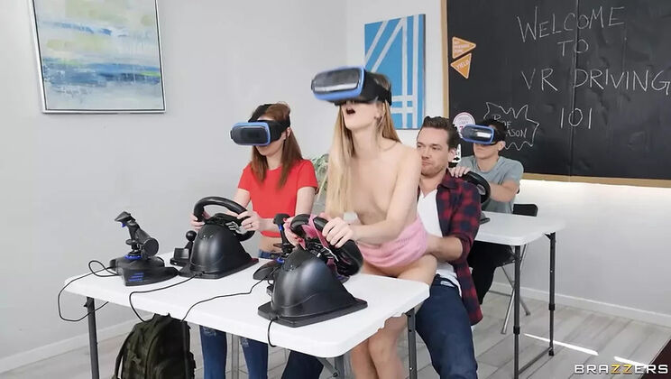 Blonde Molly Little Gets Sneaky VR Blowjob Lesson From Kyle Mason - Cumshot & Big Cock