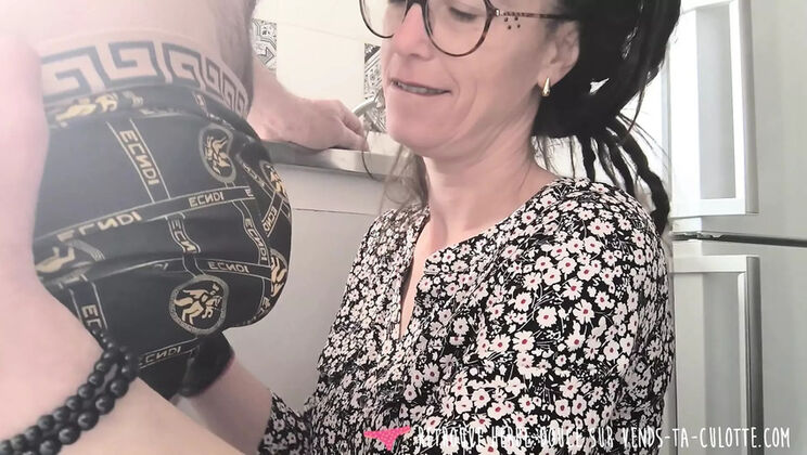 French amateur brunette gives sloppy deep throat blowjob and swallows all cum