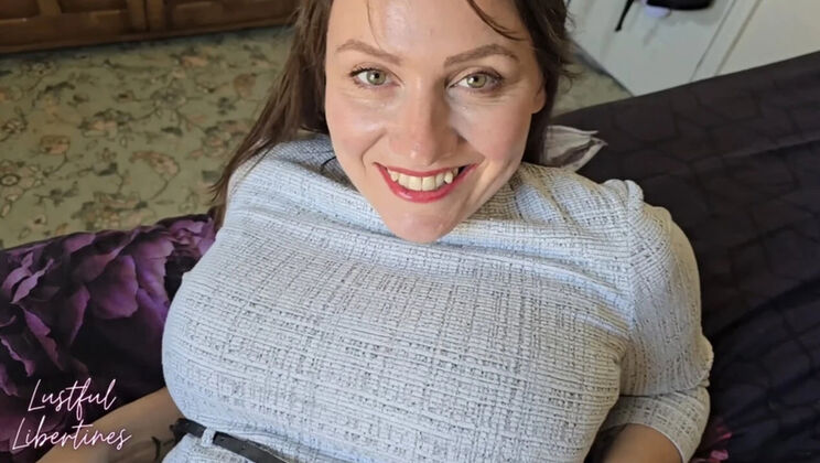 Step Sister Creampie - Accidentally Saw Her Nudes & Fucked Her Hard