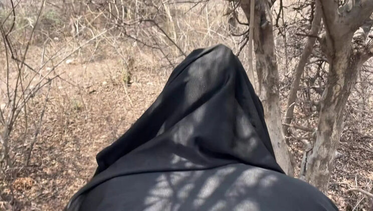 Muslim Girl Fucked Hard by Hindu Boy in Silent Zone - Rough Indian Sex with Hindi Audio