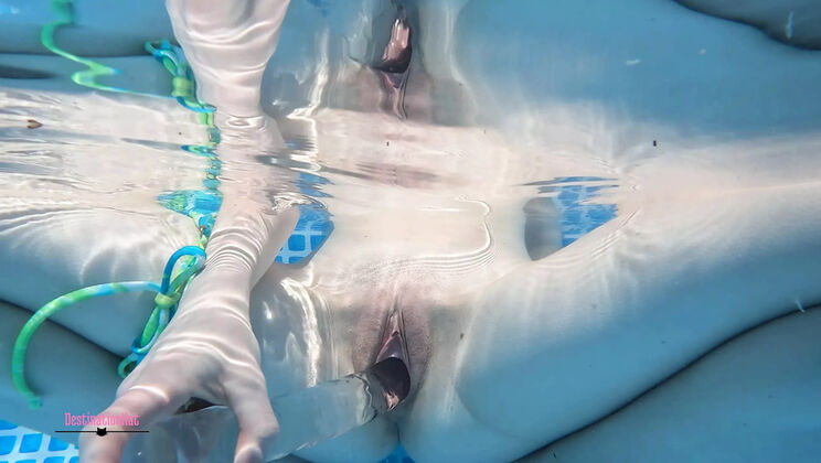 Petite American Babe Destination Kat Plays with Dildo Underwater - Creamy Pussy & Sex Toy Fun