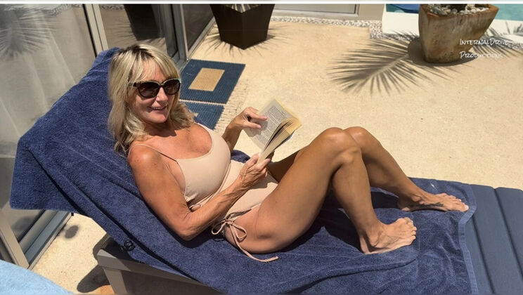 Hot Amateur MILF Sucks and Fucks Her Biggest Fan - Creampie Finish!