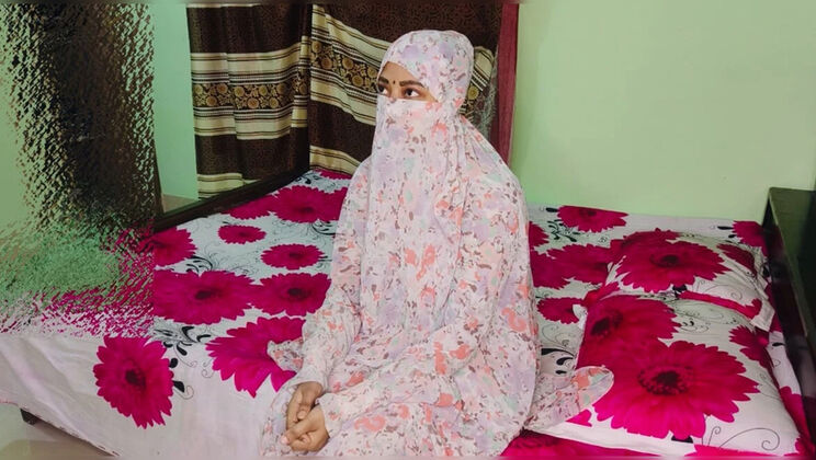 Hot Indian Muslim Girl in Burkha Fucks Hard in Rain - Desi Lovers