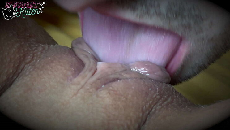 Amateur Couple Intense Pussy Licking Close Up - Secretkitten1 & Tonylynda