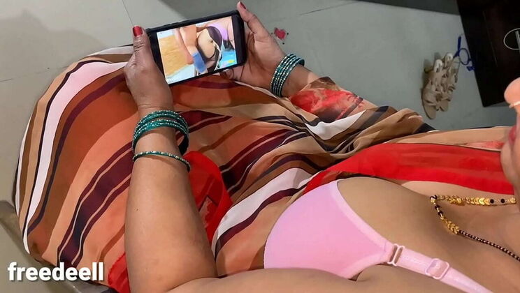 Desi Bhabhi Teaches Me Anal Sex - Hindi Homemade XXX