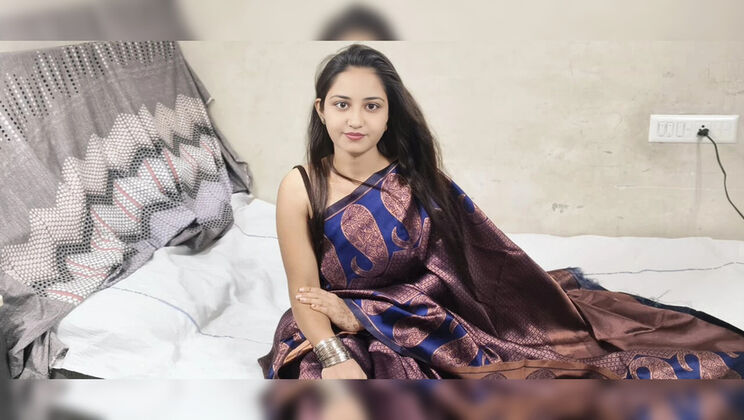 Desi Indian Bhabhi Hotel Meeting - Sari Fun with Doggy Style & Big Cock