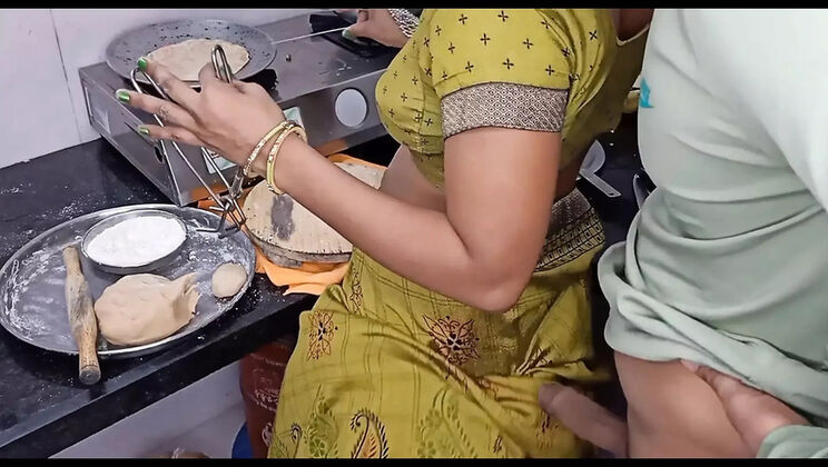 Hot Indian Desi Aunty Kavitha Raj Fucked Hard in Kitchen - Cowgirl & Big Tits Action
