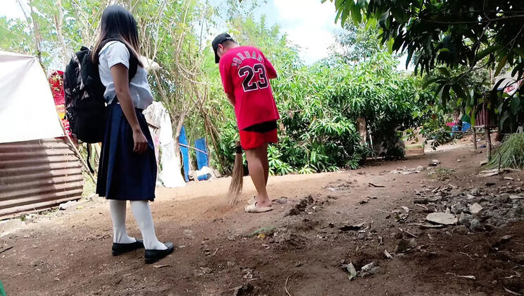 Hot Desi Teen Virgin Fucked Hard by Worker in Public - Pinayteens05