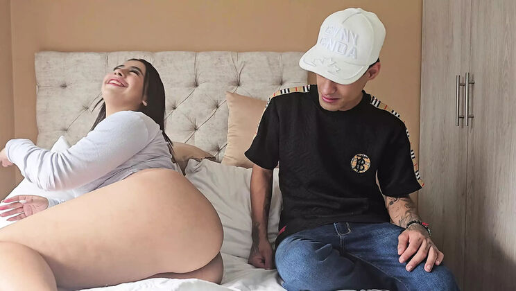 Curvy Latina Stepsister Seduces Stepbrother - Hot Taboo Family Sex in Parents' Bed!