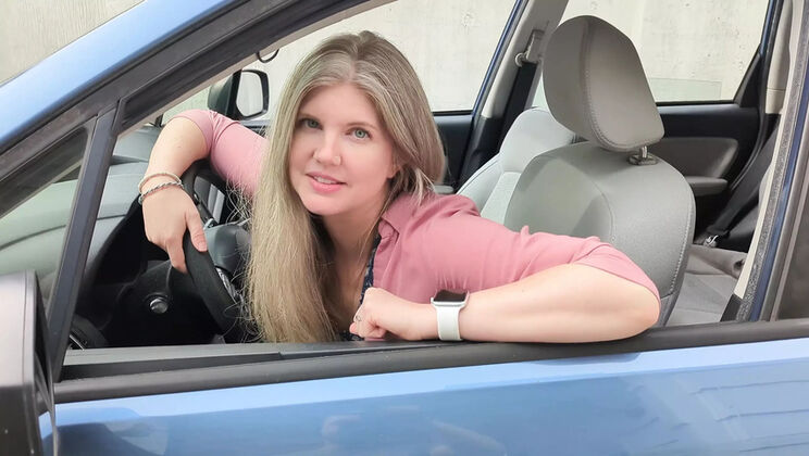 Hot Math Teacher Ginger Gives You a Blowjob in the Car - POV Creampie & Footjob