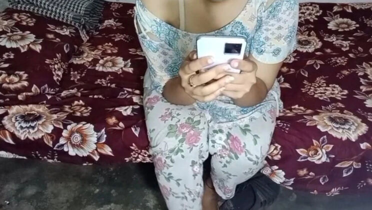 Hot Indian Bhabi RIMSHA Fucks Client Hard - Anal, Deep Throat & Big Ass Action