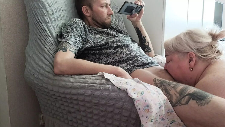 Hot Russian MILF Friend Gives Me a Deep Throat Blowjob and Handjob Cumshot