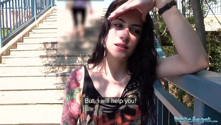 Anna De Ville Public Creampie - American Babe Takes Big Dick Outdoors