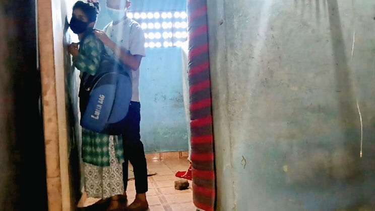 Indian School Girlfriend Outdoor MMS Sex - Big Cock Loud Fuck in Public