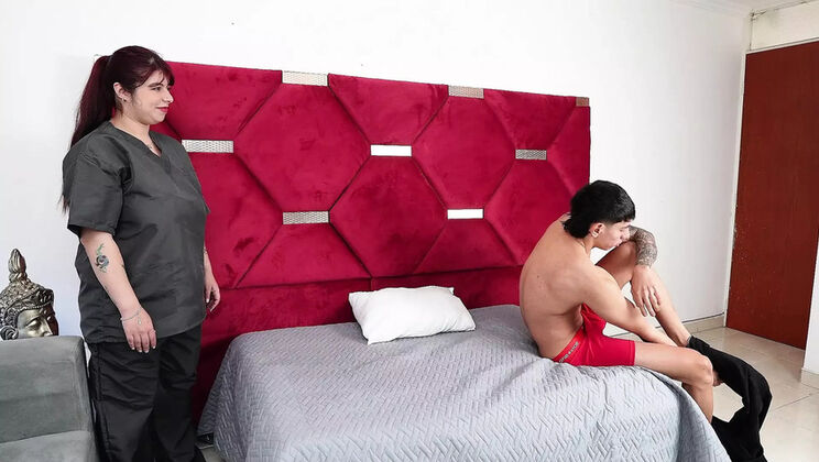 Busty Colombian Masseuse Jennie Sweet Gives Deep Throat Blowjob & Gets Cum On Tits - Homemade HD