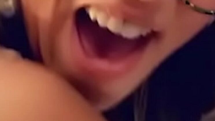 Amateur Blonde Couple Snapsex Blowjob & Doggystyle POV