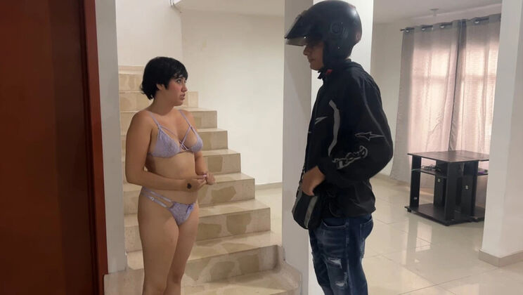 Manuela Alvarez gets her tight ass stuffed with huge cock in amateur anal sex