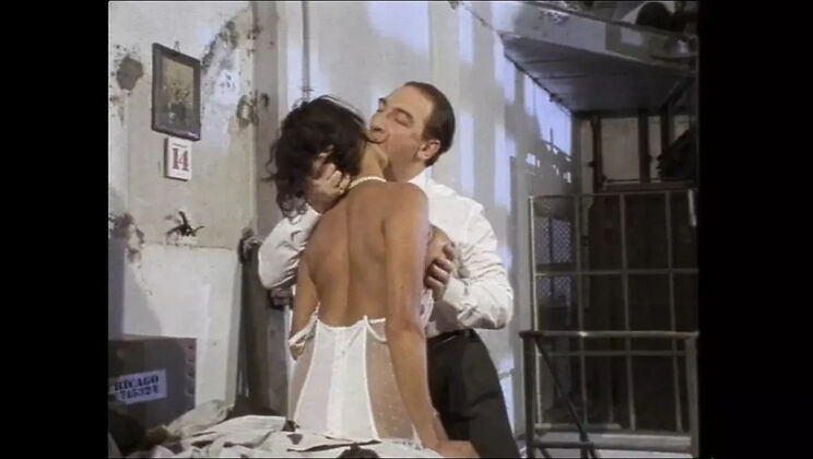 Full Movie: America Violenta with Morgan LeFay - Blowjob, Cumshot, Big Cock in HD Vintage Italian Porn for Women