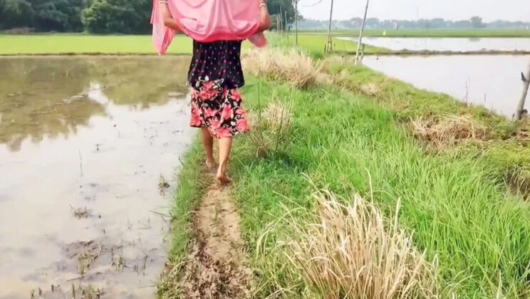 Desi Village Wife Home Alone Fucks Neighbor Man - Outdoor Sex & Creampie