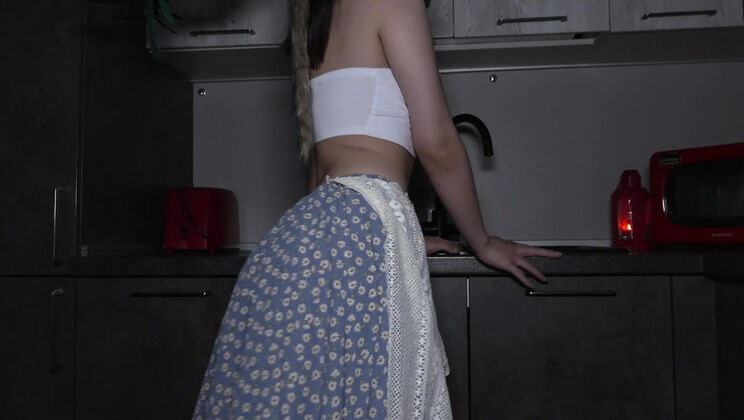 Roxy Muray's Secret Skill: Making Her Cum Hard in 4K