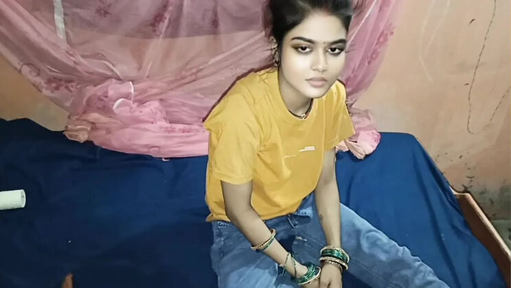 Hot Indian Bhabhi Big Natural Tits Hairy Pussy Desi Village Sex Viral HD Video