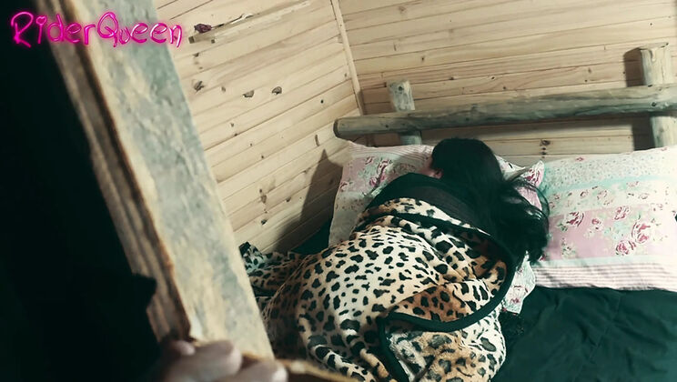 BBW Stepmom Anal Fuck in Travel Cabin - RiderQueen Hot Mom Sex