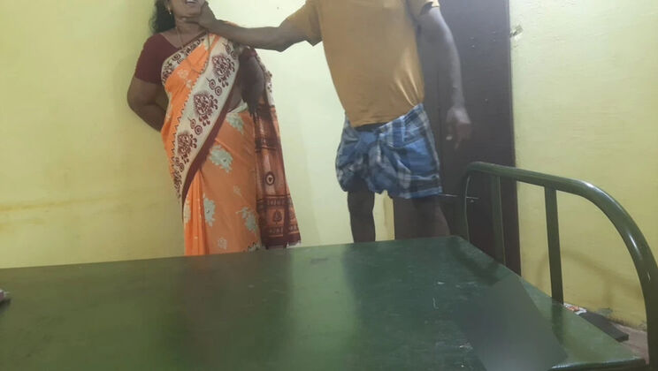 Beautiful Tamil Mature in Saree Takes Monster Cock Hardcore Creampie