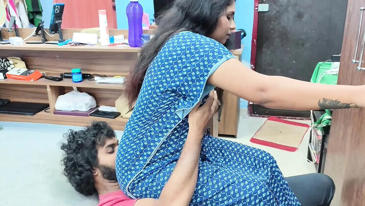 Mallu Wife Hot Romance Part 2 - Indian Couple Fucking in Bedroom