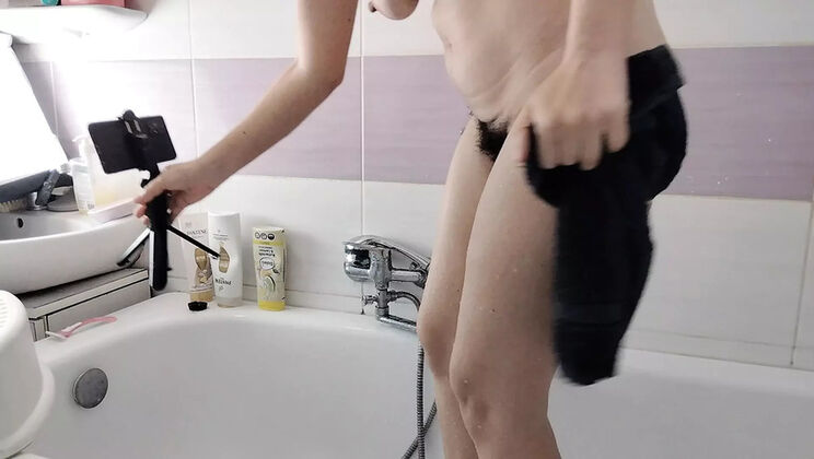 Hairy Latina Wife Shaves Pussy Solo - Big Tits & Ass Amateur MILF