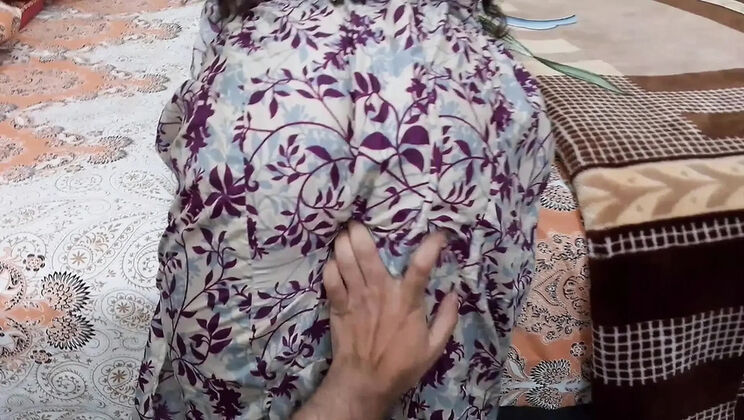 Desi Husband Fucks Hot Maid Doggy Style While Wife Away - QueenbeautyQB Homemade Hindi Sex