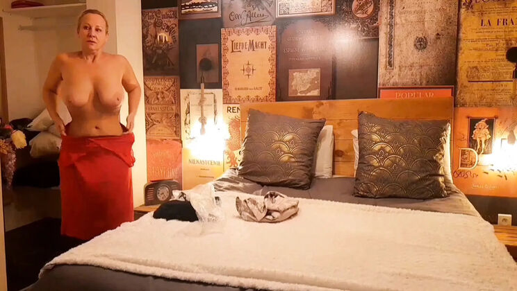 Amateur Blonde MILF Selena701 Footjob Fun in Tights