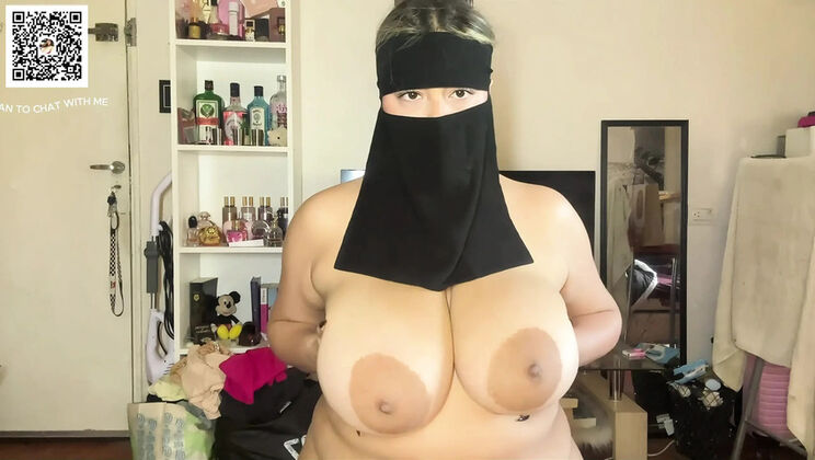 Bubblesincollege American Teen in Hijab Fucks with Huge Natural Tits and Makes You Cum
